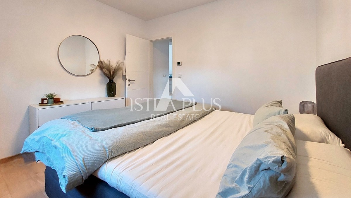 Istra, Poreč, moderno stanovanje 63 m2, 1. nadstropje, talno ogrevanje