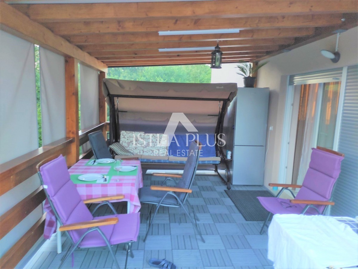 Apartma v dveh etažah v hiši z dvema apartmajema na odlični lokaciji v Poreču