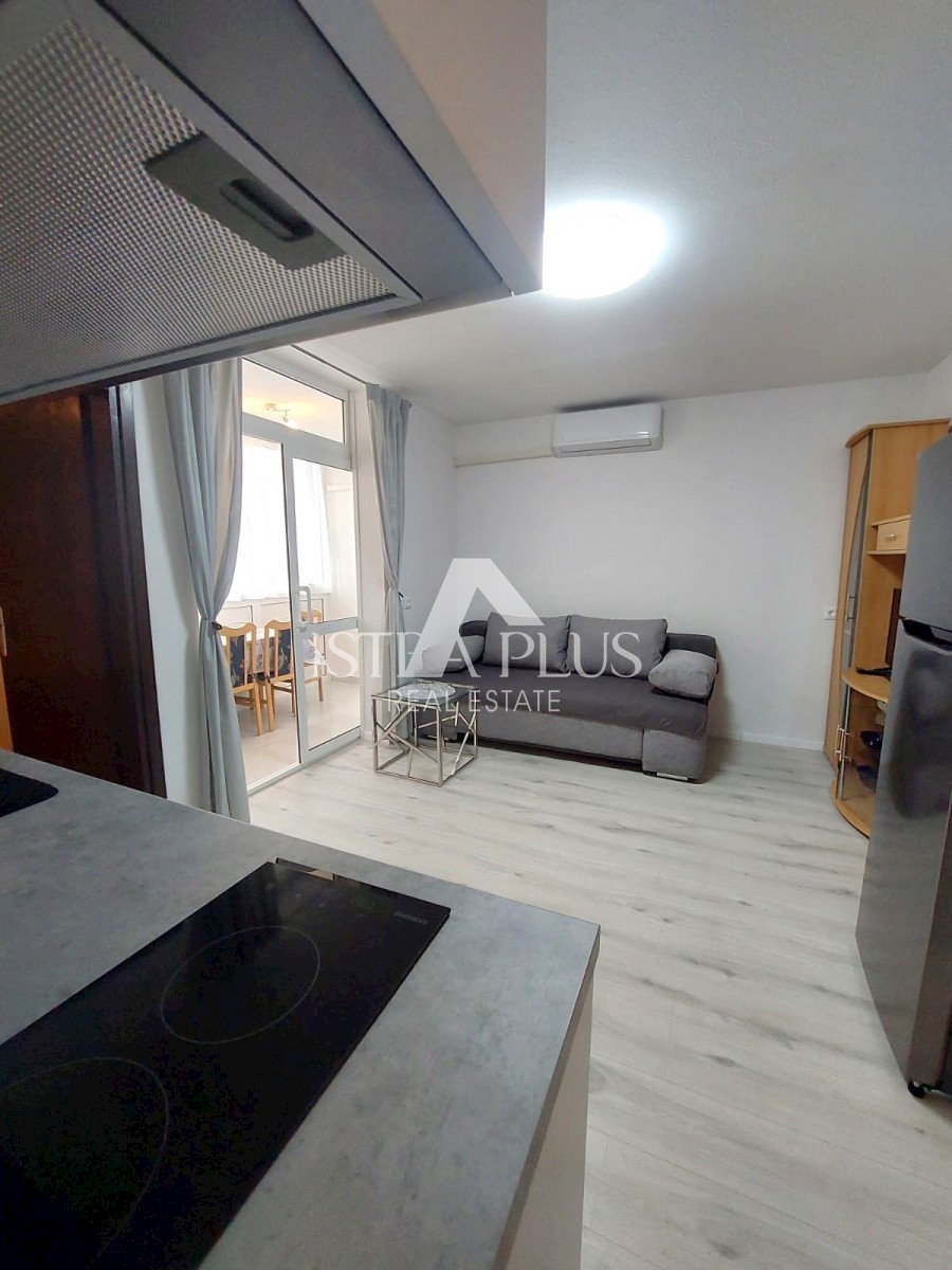 Apartma v 2. nadstropju, 500 m od morja