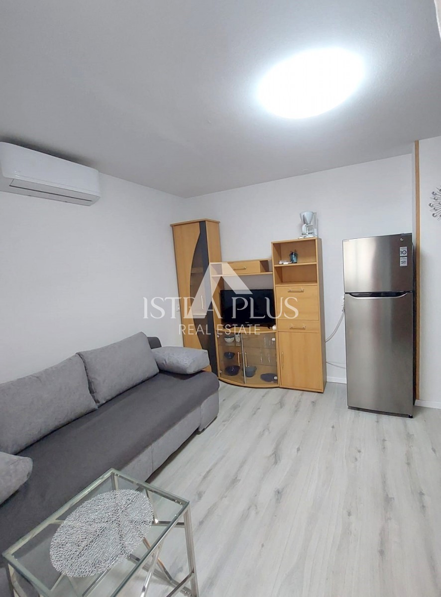 Apartma v 2. nadstropju, 500 m od morja