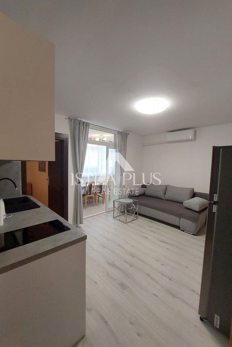 Apartma v 2. nadstropju, 500 m od morja