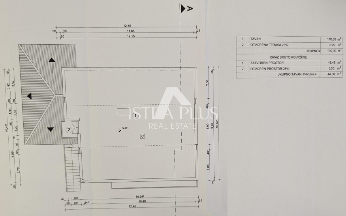 Prostorna samostojna hiša v bližini Poreča z dvema apartmajema