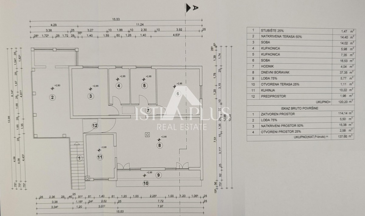Prostorna samostojna hiša v bližini Poreča z dvema apartmajema