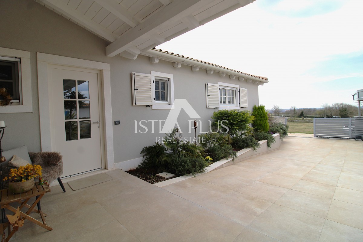 Эксклюзив! Уникальная вилла, сочетающая в себе качество, функциональность и расположение с открытым видом на море.