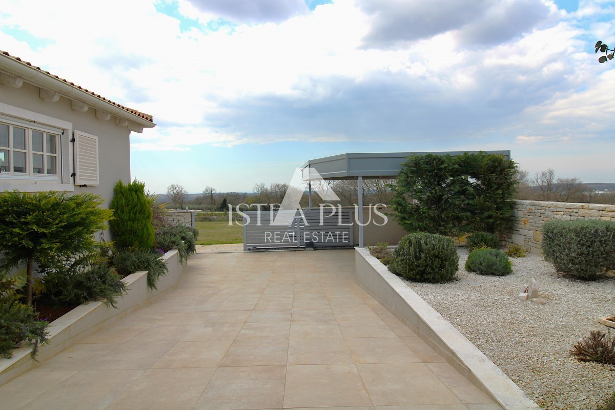 Эксклюзив! Уникальная вилла, сочетающая в себе качество, функциональность и расположение с открытым видом на море.