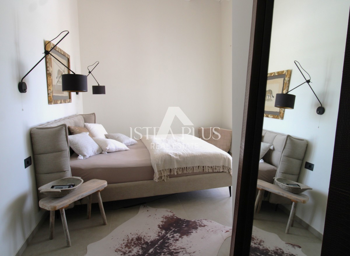 Эксклюзив! Уникальная вилла, сочетающая в себе качество, функциональность и расположение с открытым видом на море.