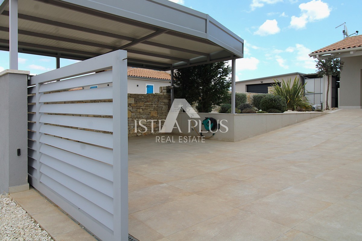 Эксклюзив! Уникальная вилла, сочетающая в себе качество, функциональность и расположение с открытым видом на море.