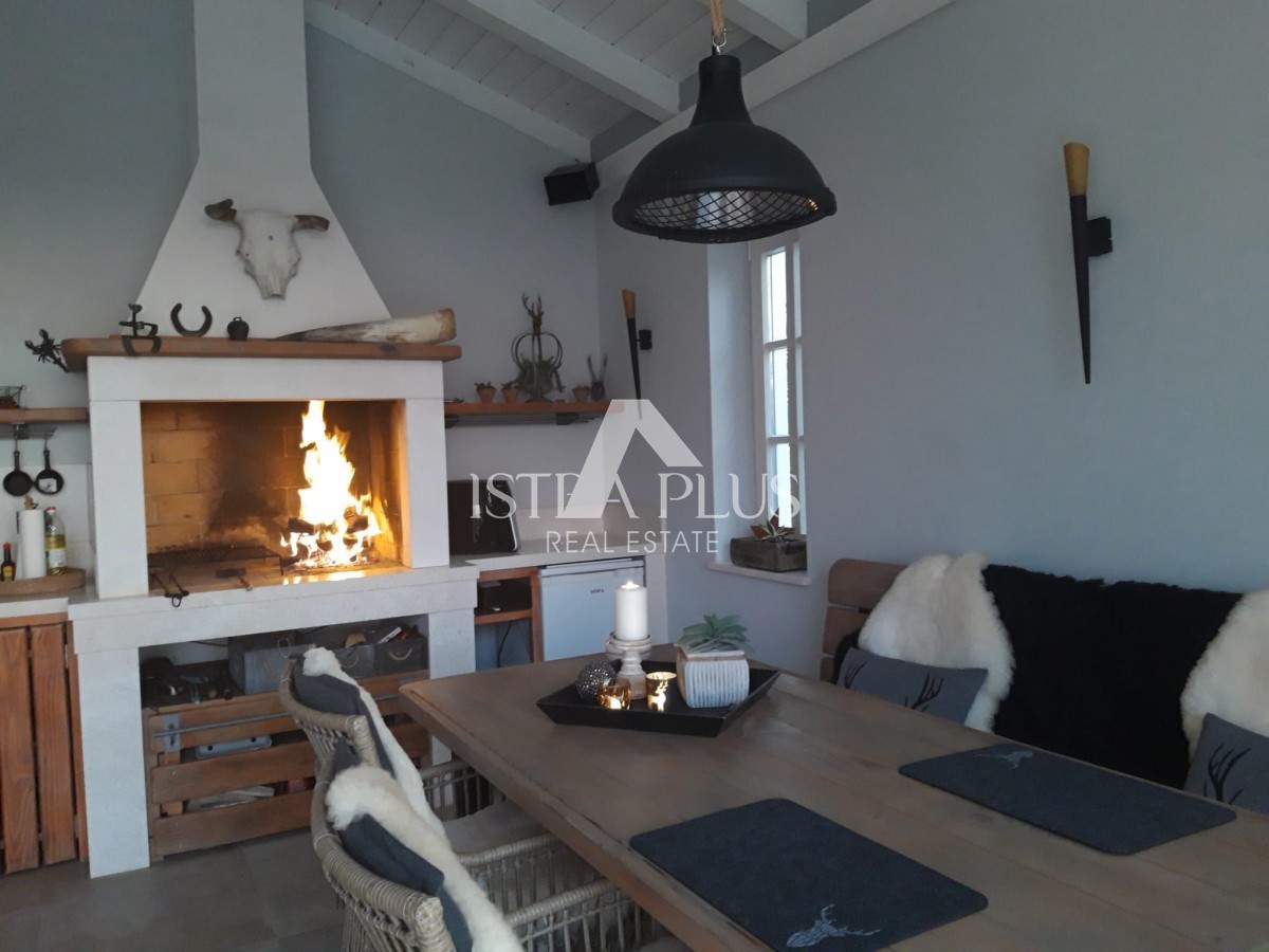 Эксклюзив! Уникальная вилла, сочетающая в себе качество, функциональность и расположение с открытым видом на море.