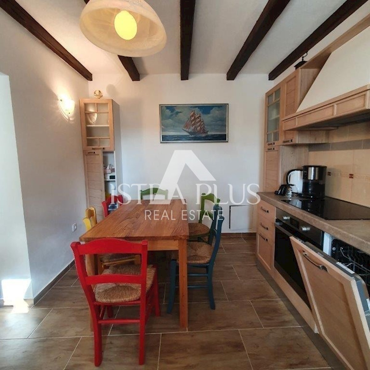 Kamnita hiša z bazenom + apartma, pogled na Motovun