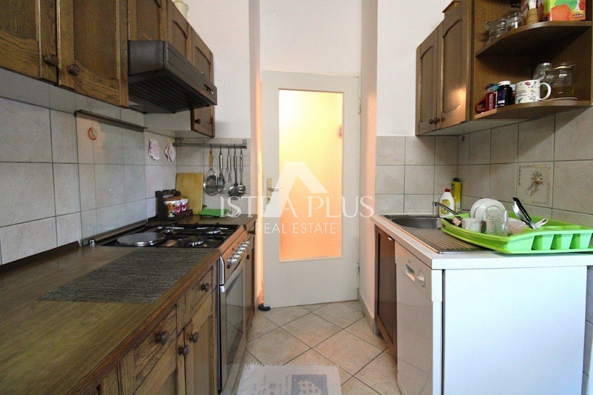 Apartma v Poreču s panoramskim pogledom na mesto in morje