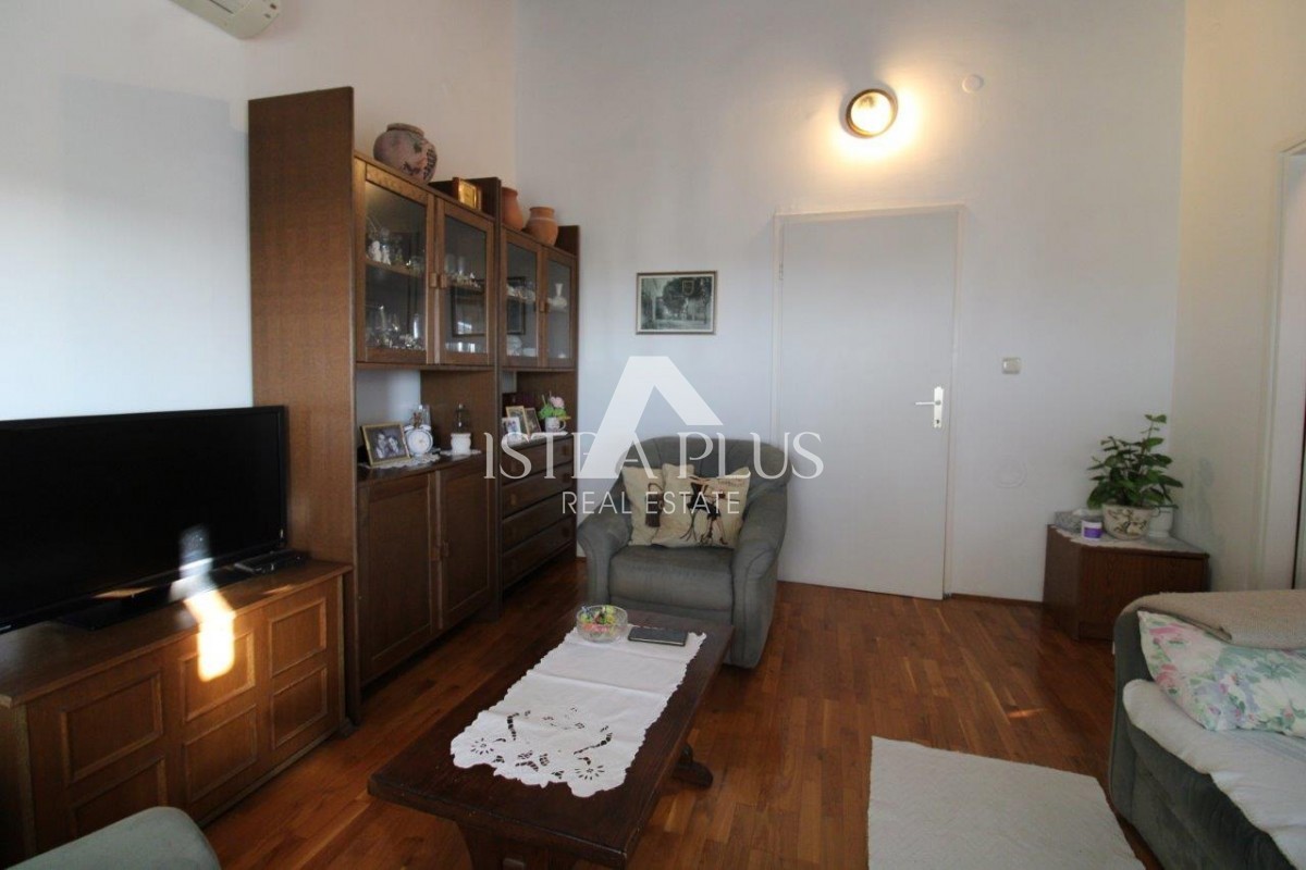 Apartma v Poreču s panoramskim pogledom na mesto in morje