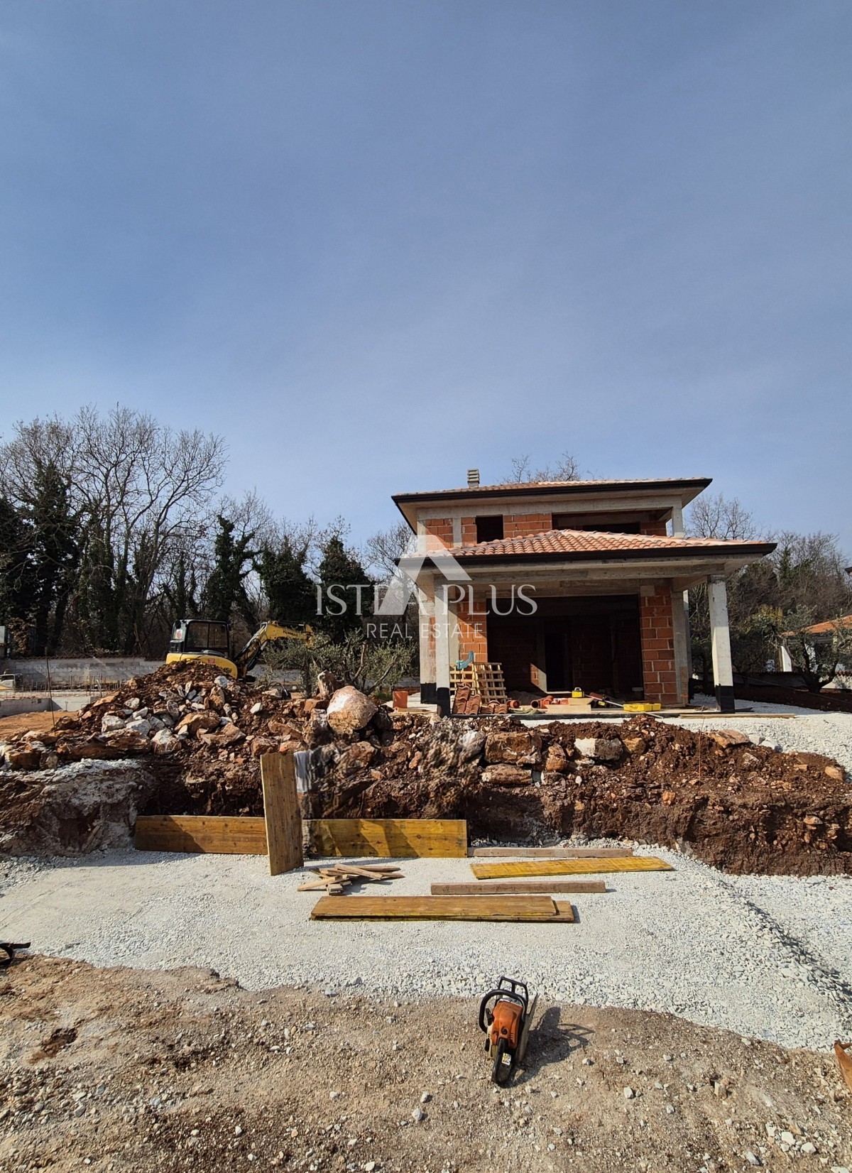 Istra, Poreč 6 km - Čudovita vila v mediteranskem slogu z bazenom, zelo mirna lokacija - v slepi ulici na robu građevinske zone!!!!