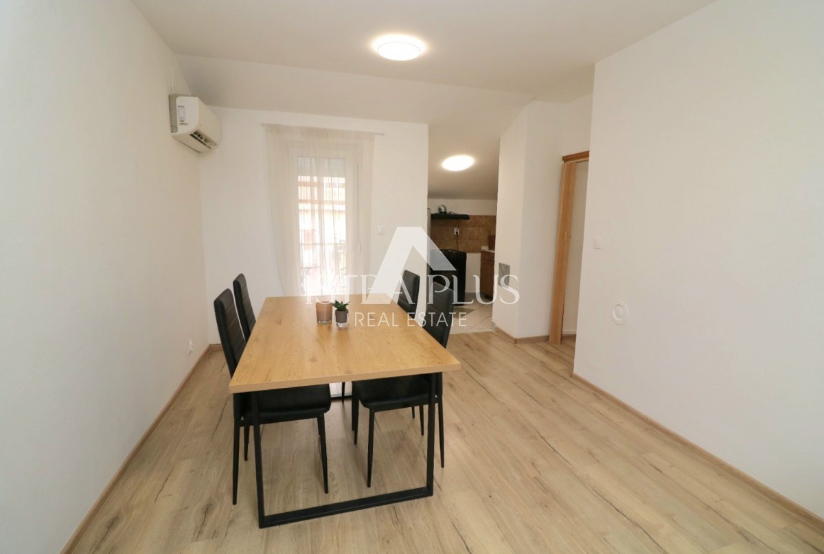 Poreč, odlična lokacija v mestu - stanovanje 49m2