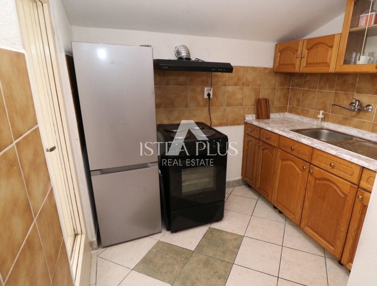 Poreč, odlična lokacija v mestu - stanovanje 49m2