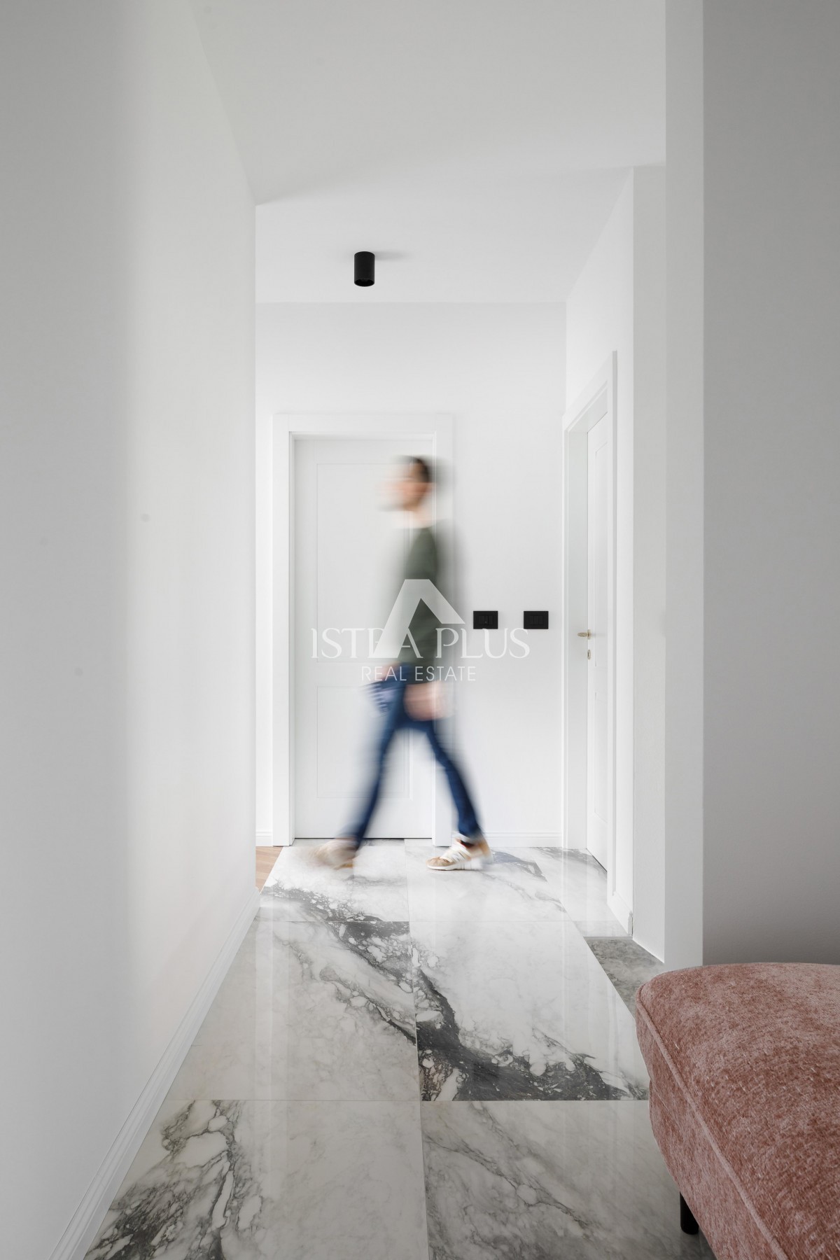 Ekskluziven penthouse v Poreču, nova stavba z moderno dekoracijo