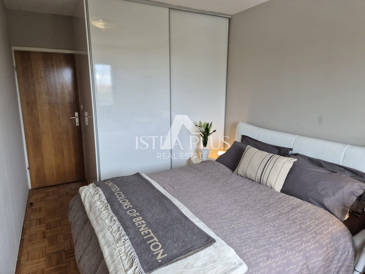 ISTRA, UMAG, EKSKLUZIVNO STANOVANJE LE 200 METROV OD CENTRA MESTA IN PLAŽE