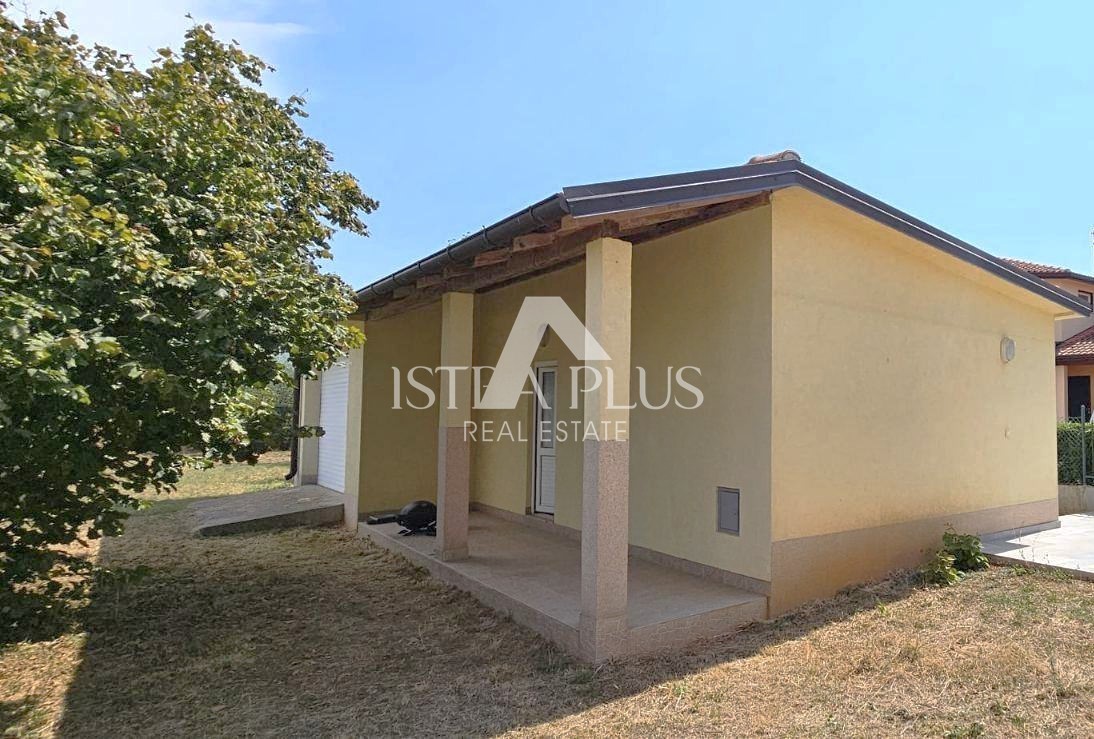 Istra, Poreč blizu centra in morja! Samostojna hiša s 3 apartmaji - prizidek in garaža!