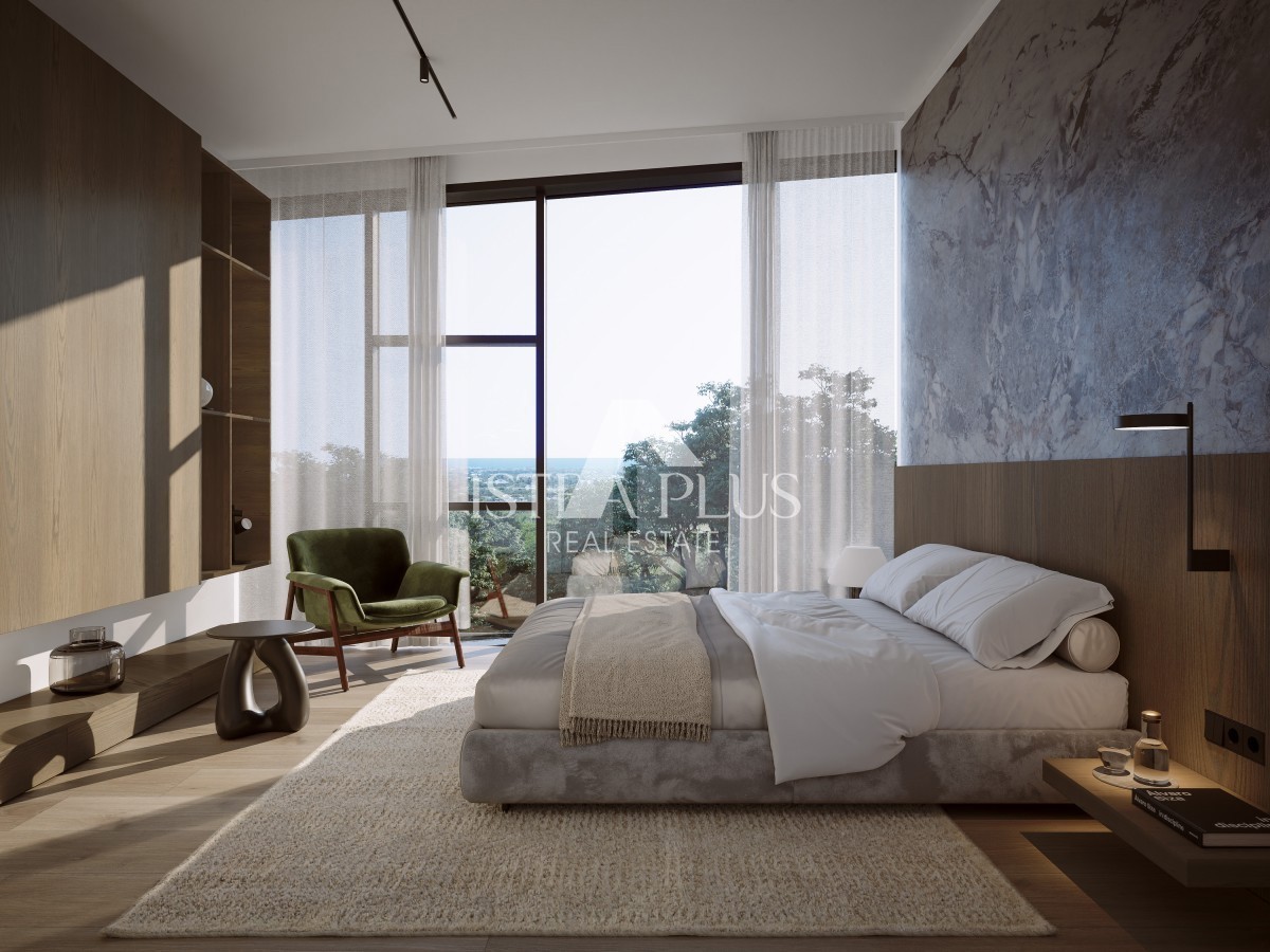 Istra, Poreč 10 km - Gradbeno zemljišče s pogledom na morje in pridobljenim gradbenim dovoljenjem