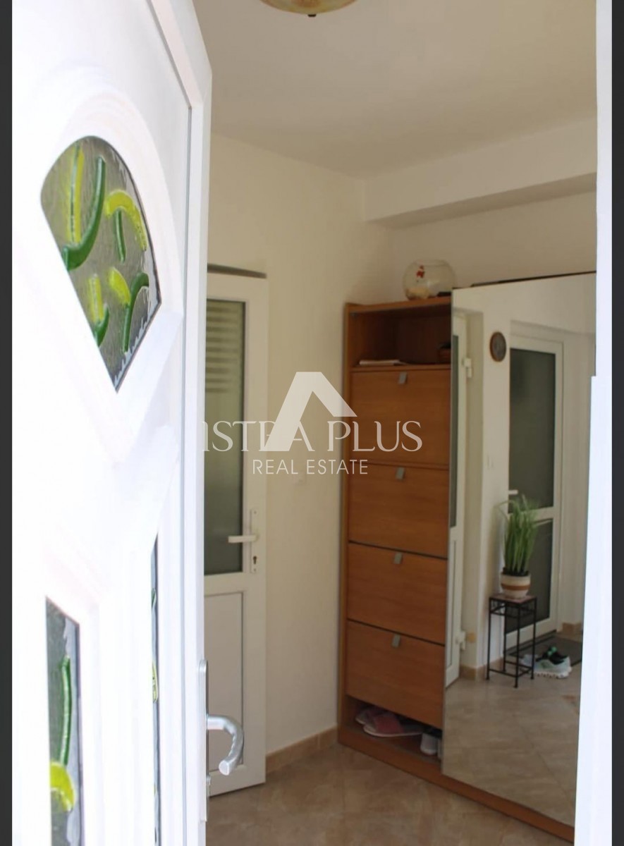 Istra, Poreč 2km - Obnovljena družinska hiša v mirnem okolju, blizu morja