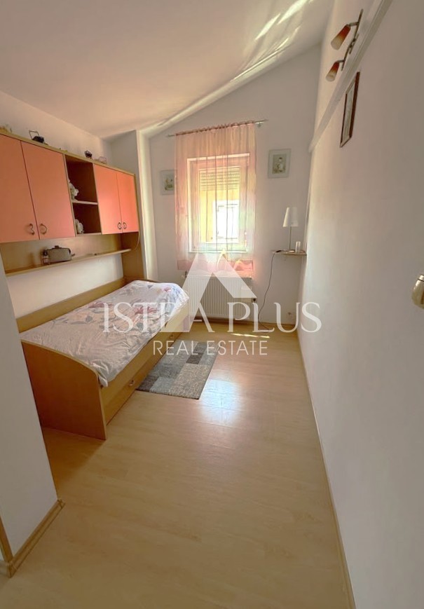 Istra, Poreč 2km - Obnovljena družinska hiša v mirnem okolju, blizu morja