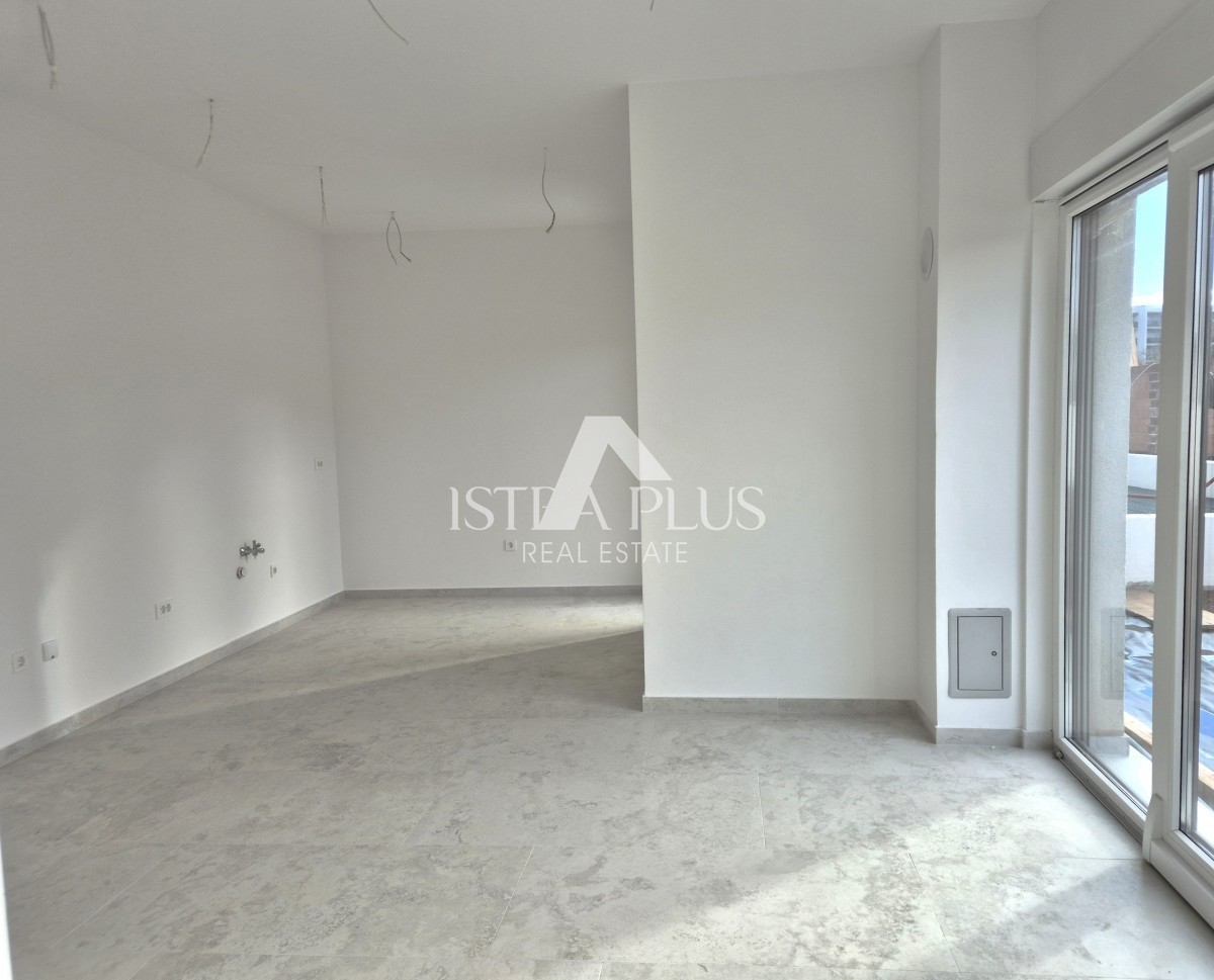 Istra, Poreč okolica 2km od mora - Stanovanje v prizemlju 88m2 z dvoriščem -NOVOGRADNJA