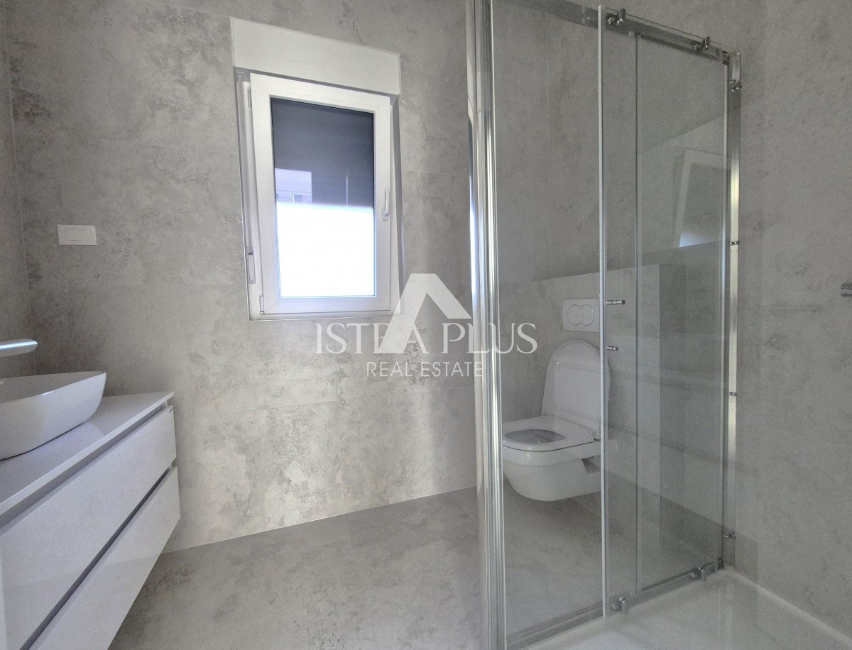 Istra, Poreč okolica 2km od mora - Stanovanje v prizemlju 88m2 z dvoriščem -NOVOGRADNJA