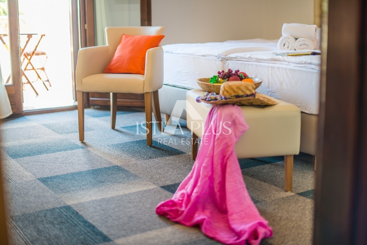Hotel 800m od morja, wellness in restavracija