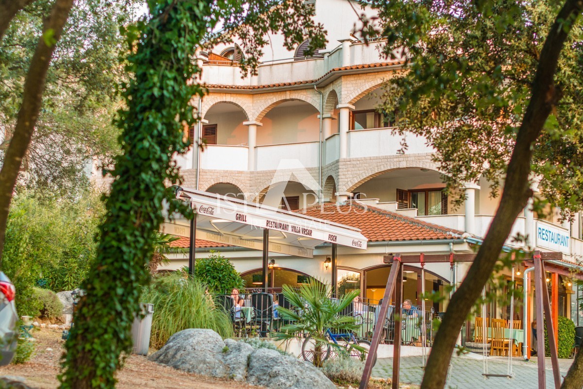 Hotel 800m od morja, wellness in restavracija