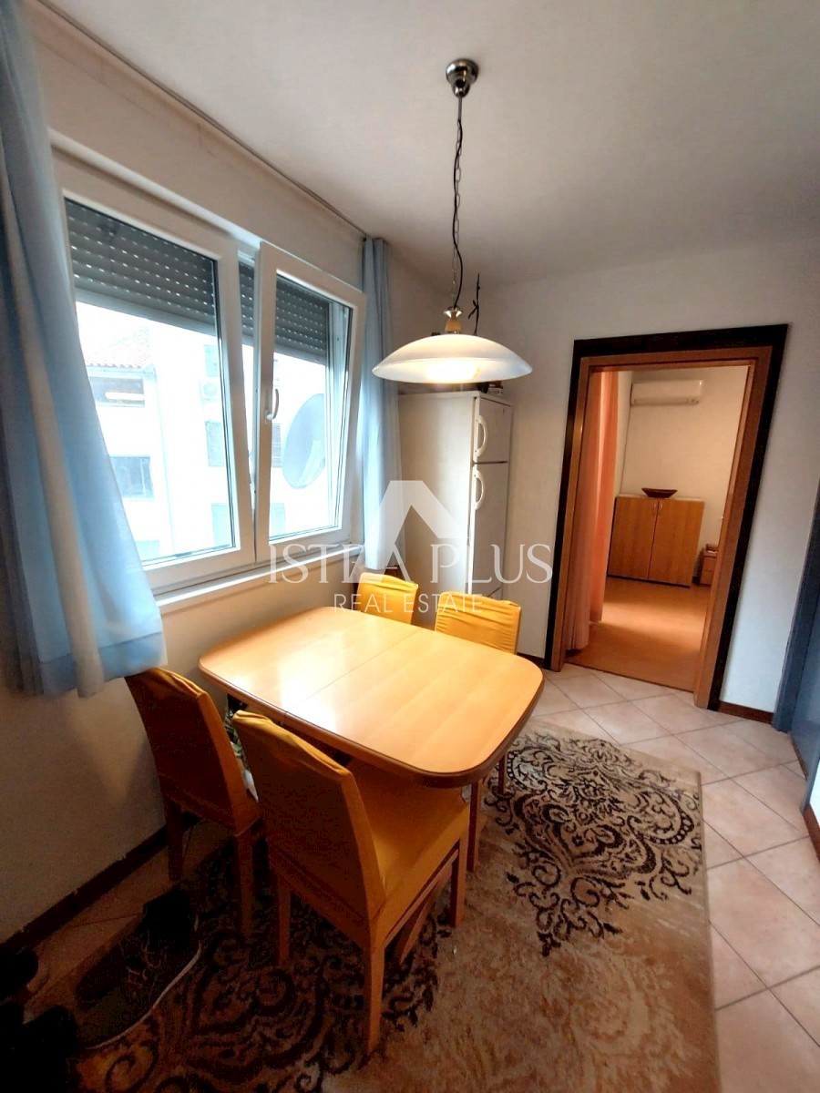 Apartma v 2. nadstropju, 200m od morja - Červar Porat