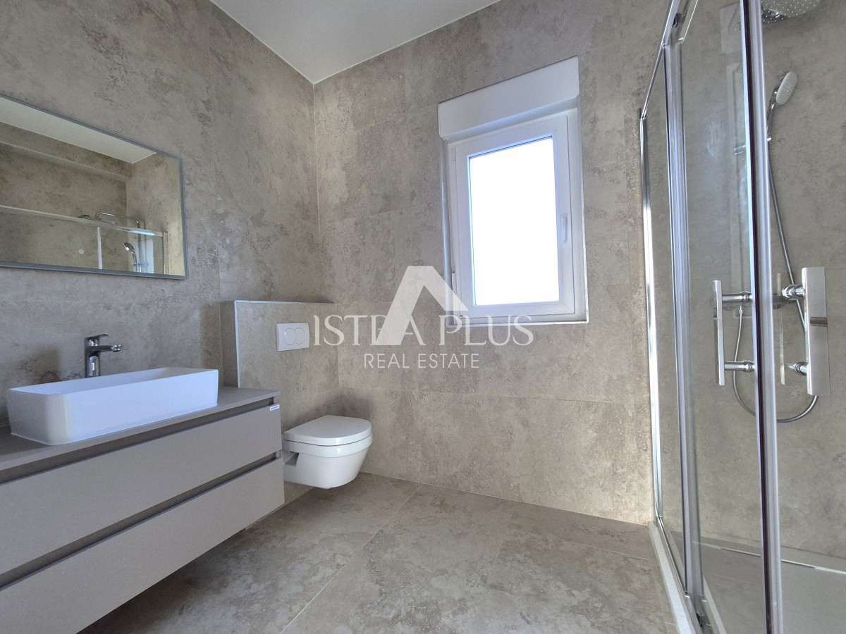 Wohnung im Erdgeschoss mit Garten, Neubau 2 km vom Meer entfernt!!