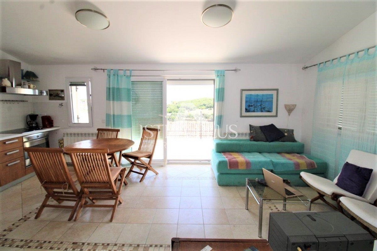 Penthouse 3 spalnice, terasa s pogledom na morje!!