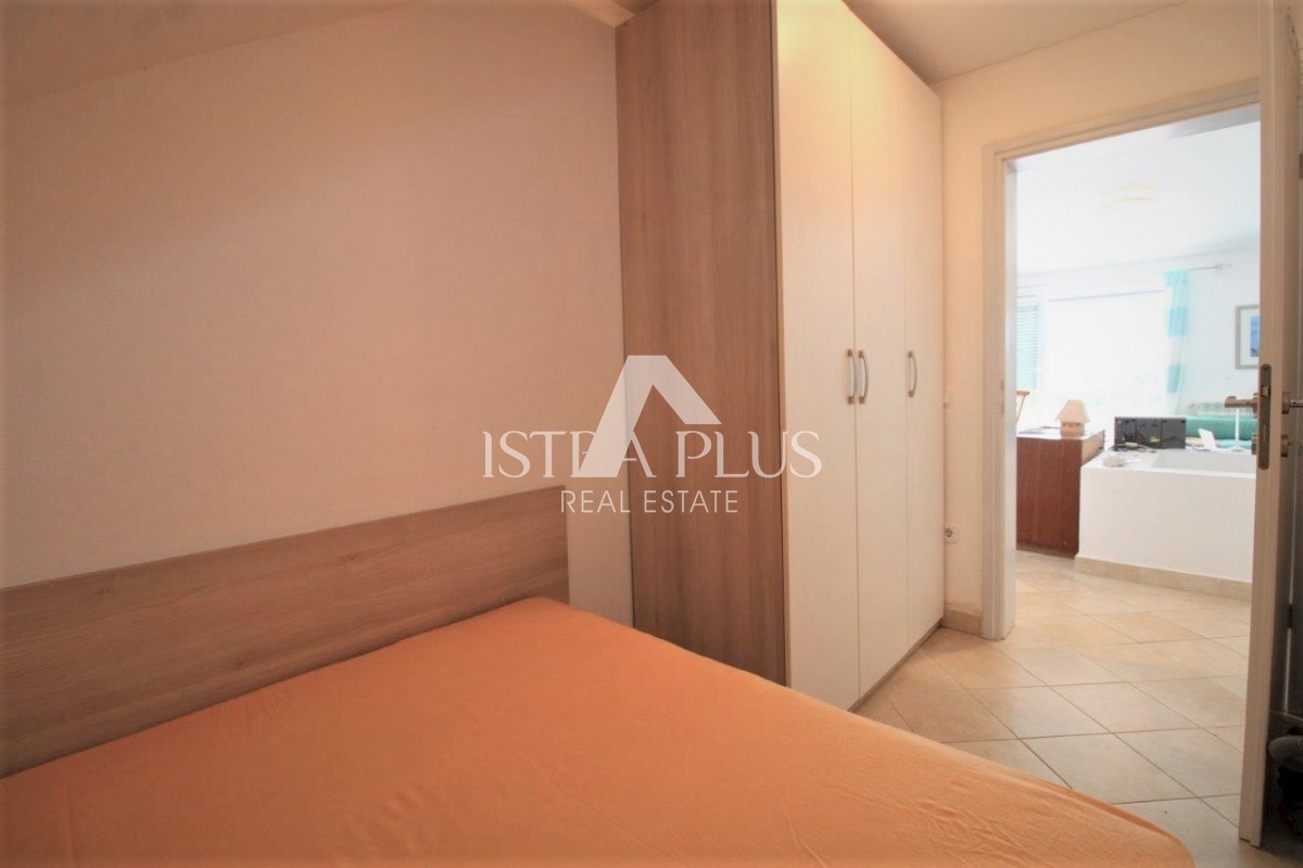 Penthouse 3 spalnice, terasa s pogledom na morje!!