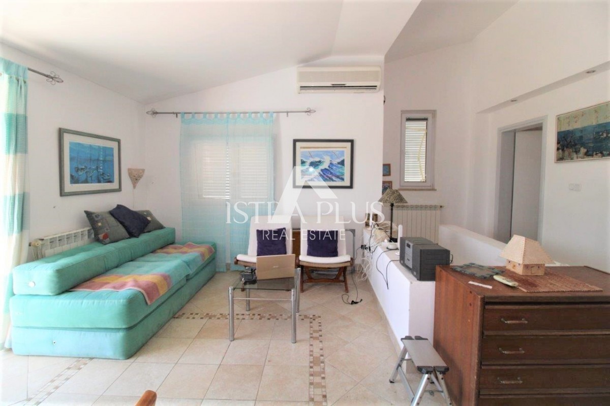 Penthouse 3 spalnice, terasa s pogledom na morje!!