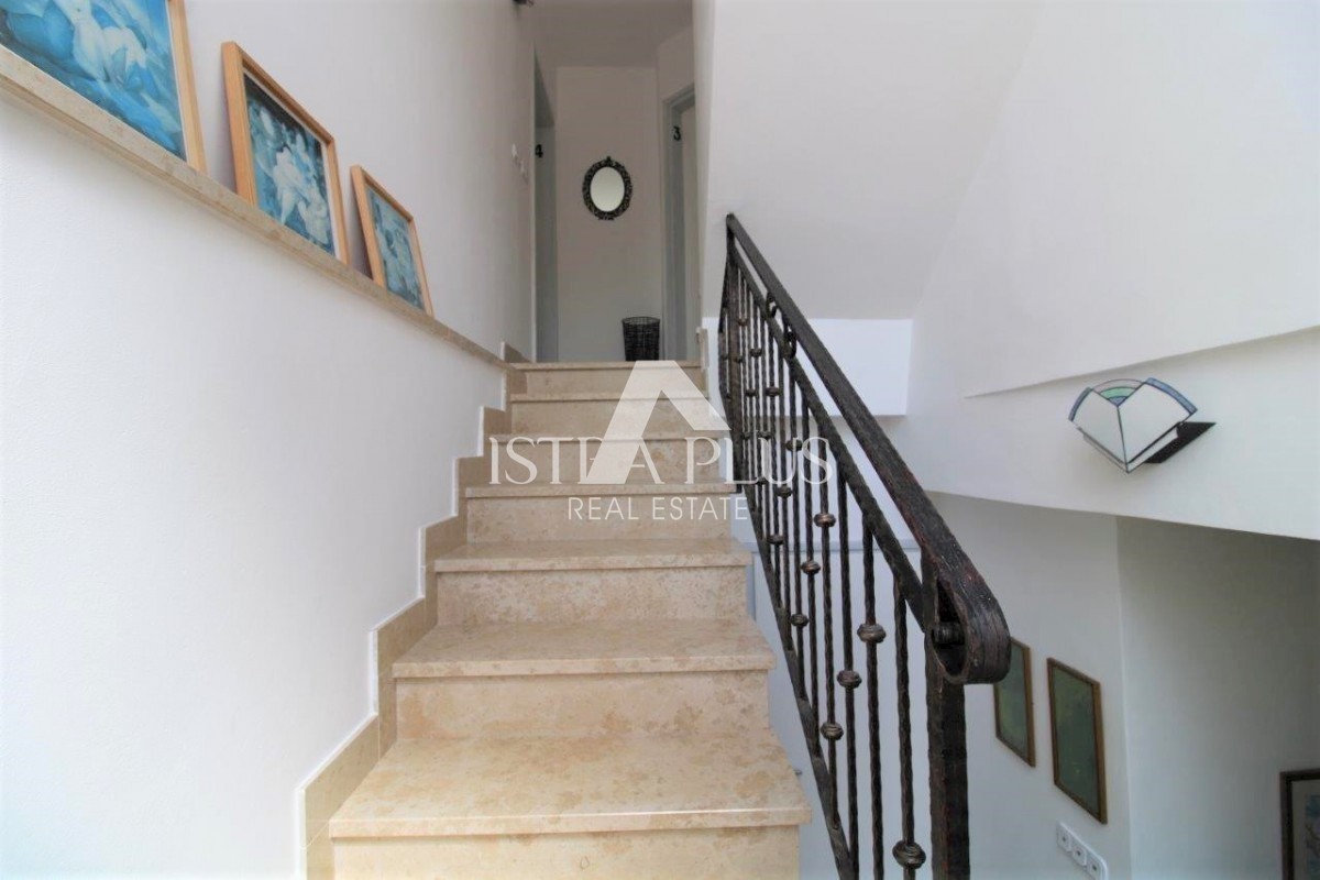 Penthouse 3 spalnice, terasa s pogledom na morje!!