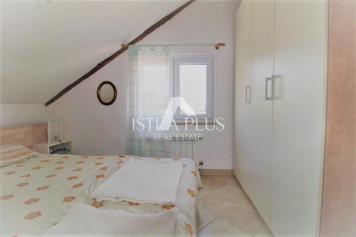 Penthouse 3 spalnice, terasa s pogledom na morje!!