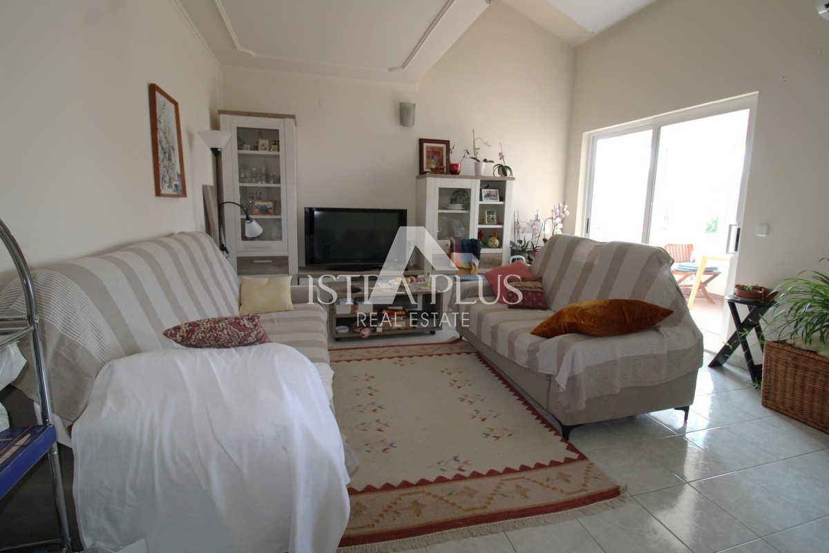 Poreč - Apartma v 2. nadstropju, 500m od morja