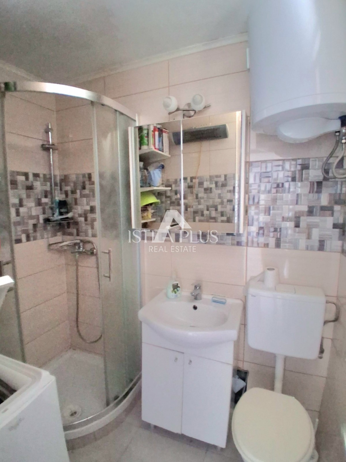 Istra Červar Porat apartman sa pogledom na more , 200m od mora