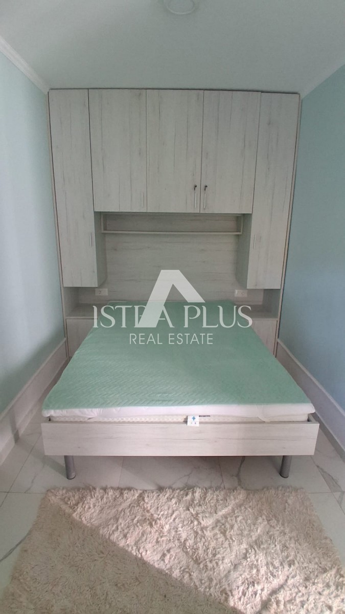 Červar Porat , stanovanje 1.kat  200m od mora