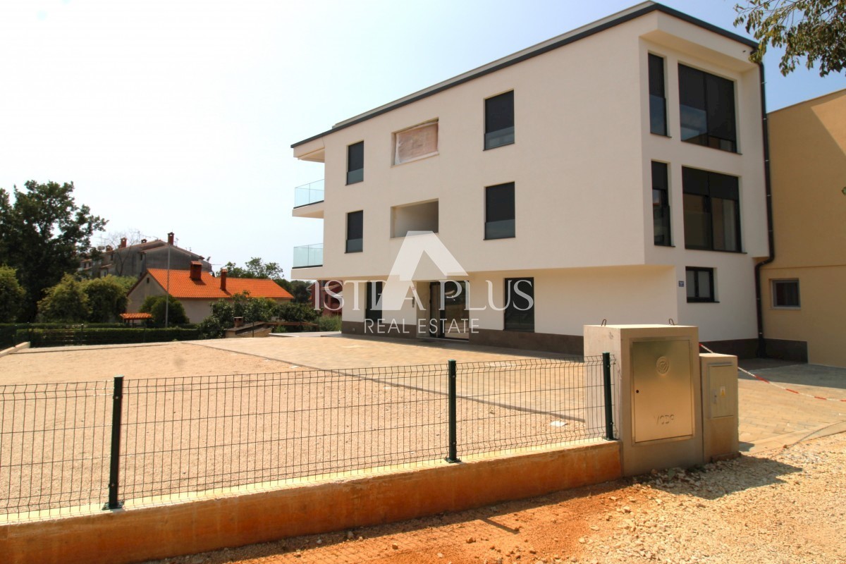 APARTMA NA ODLIČNI LOKACIJI, 400 METROV OD MORJA