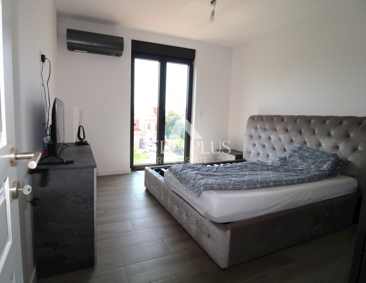 APARTMA NA ODLIČNI LOKACIJI, 400 METROV OD MORJA