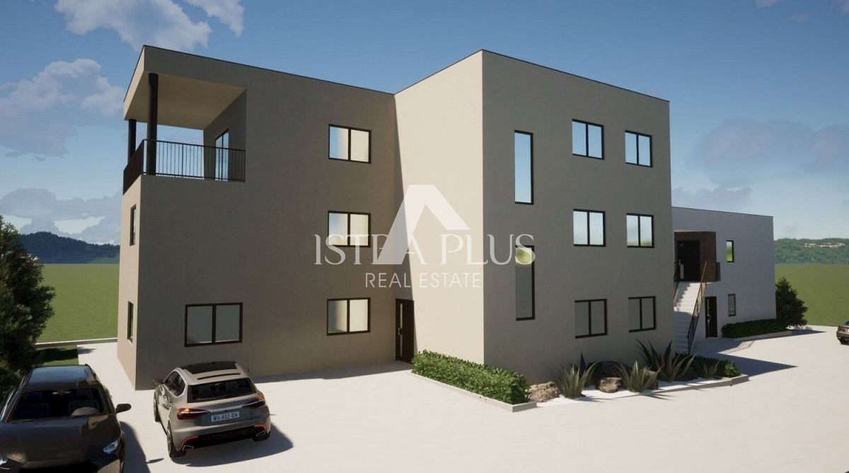 Tar - Apartma v pritličju z vrtom