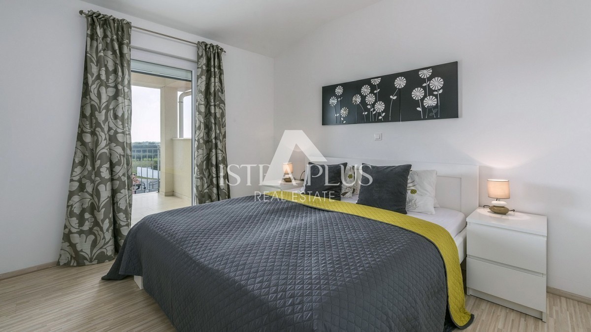 Poreč, samostojna hiša 134 m2 z bazenom