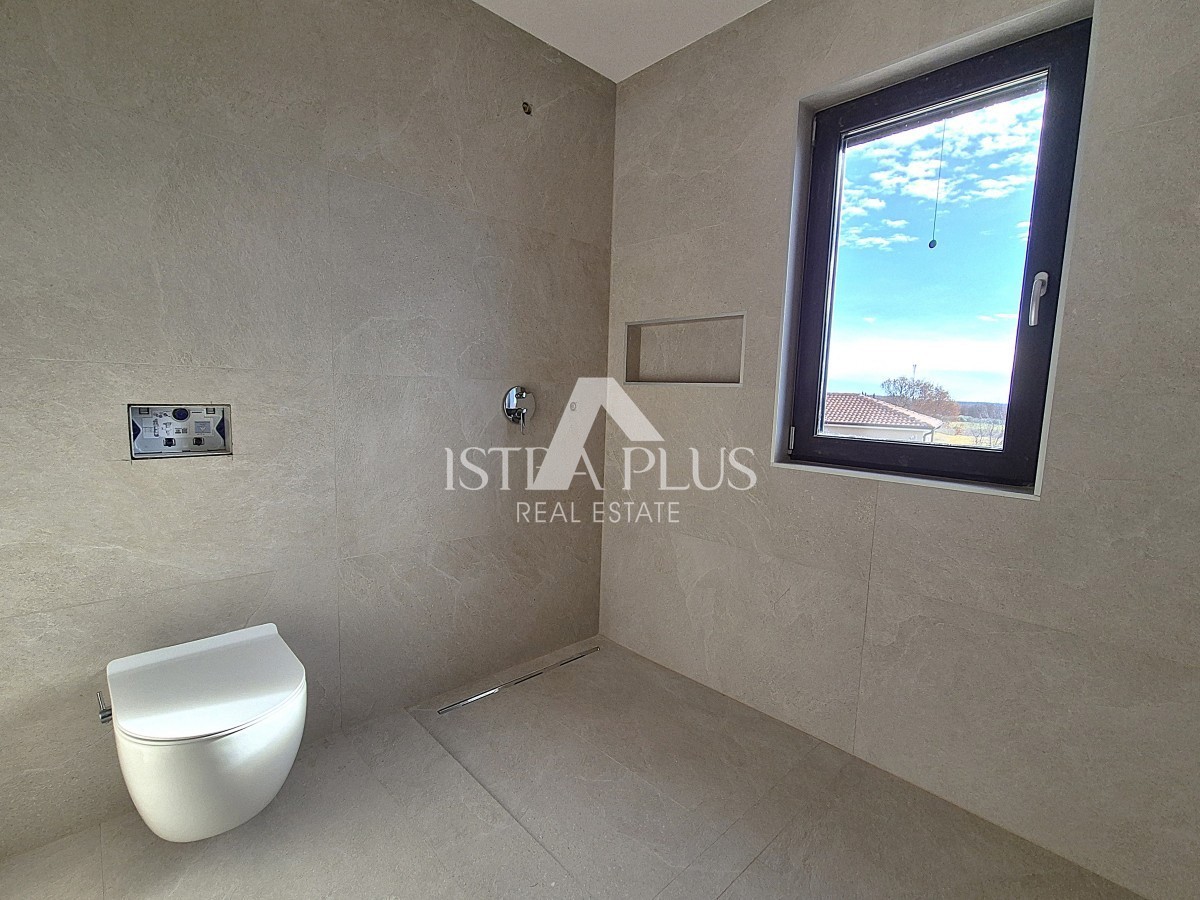 Istra, Poreč 9km od morja - Luksuzna moderna vila s panoramskim razgledom na morje in podeželje