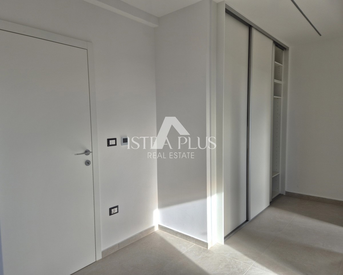 Istra, Poreč 9km od morja - Luksuzna moderna vila s panoramskim razgledom na morje in podeželje