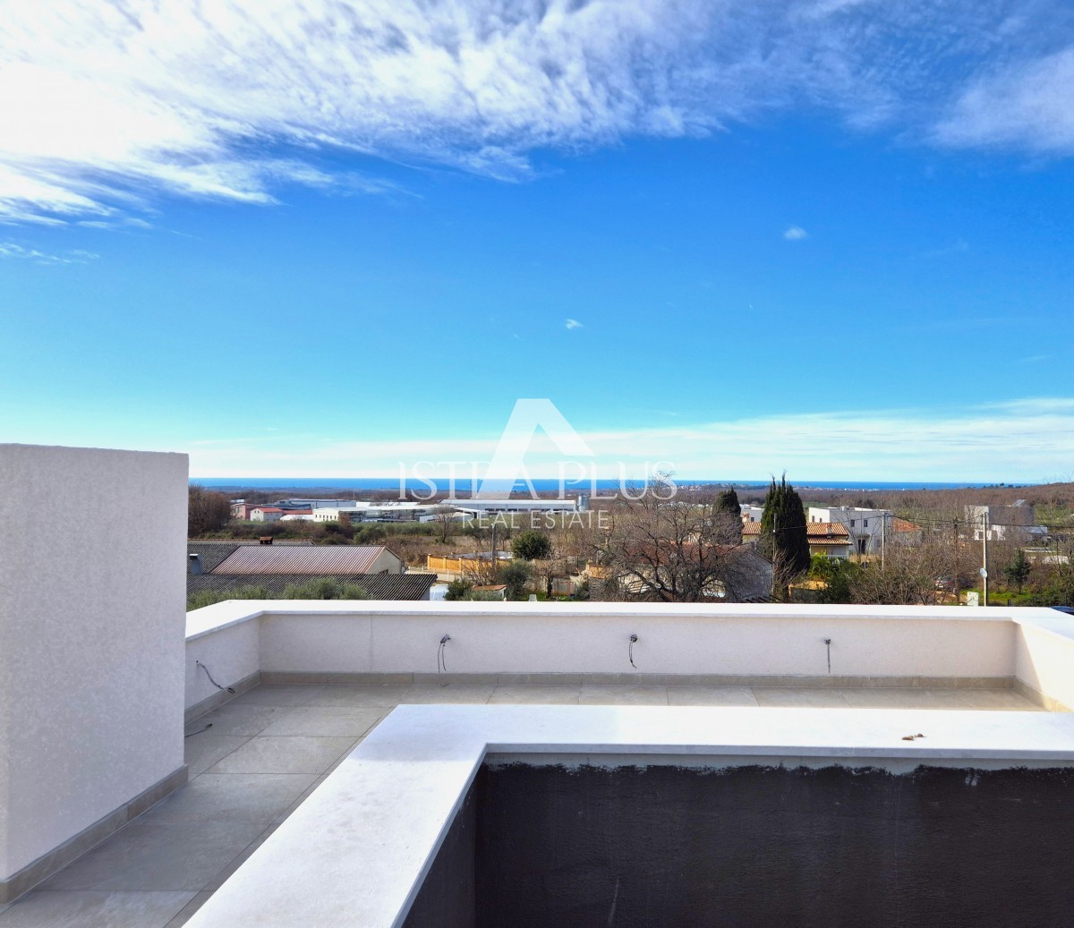 Istra, Poreč 9km od morja - Luksuzna moderna vila s panoramskim razgledom na morje in podeželje