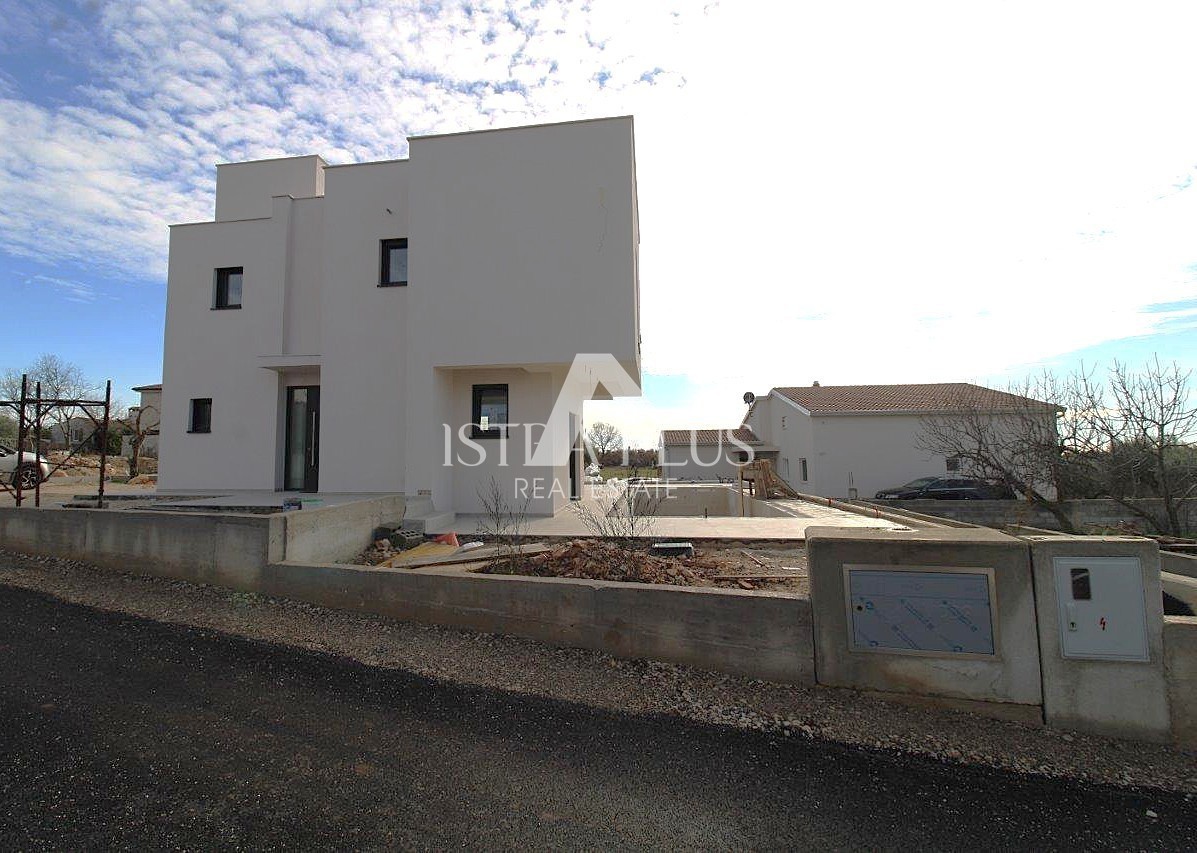 Istra, Poreč 9km od morja - Luksuzna moderna vila s panoramskim razgledom na morje in podeželje