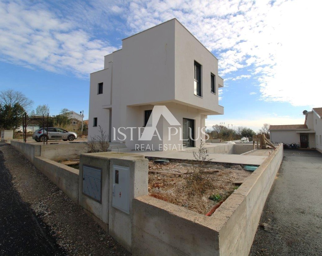 Istra, Poreč 9km od morja - Luksuzna moderna vila s panoramskim razgledom na morje in podeželje