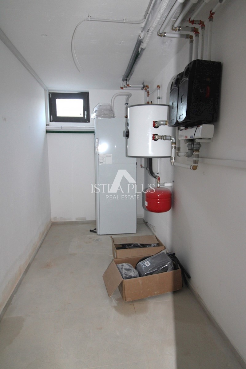 Novo stanovanje v pritličju z bazenom - okolica Poreča - Apartma A