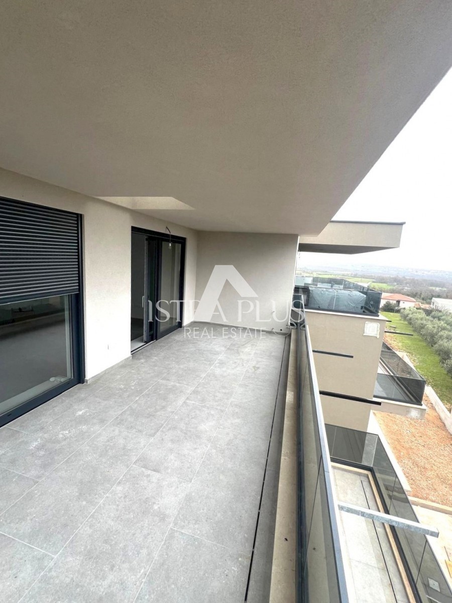 Dvonadstropni apartma s tremi spalnicami in pogledom na morje - Tar Vabriga