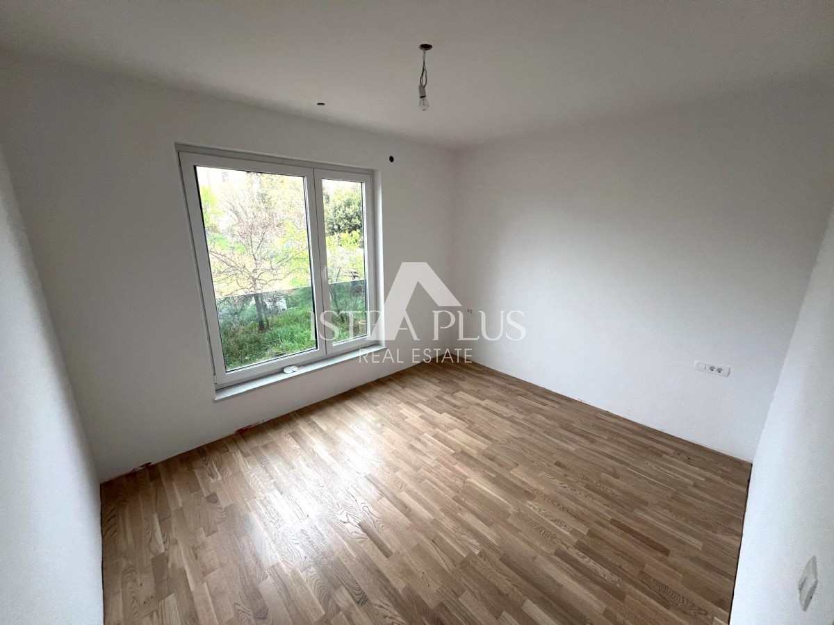 Dvonadstropni apartma s tremi spalnicami in pogledom na morje - Tar Vabriga